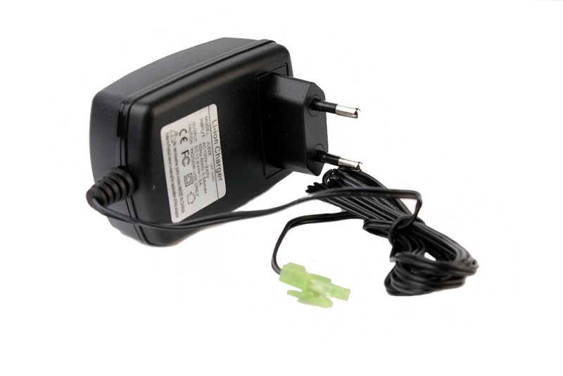 Зарядное устройство для аккумуляторов типа Li-ion 100V-240V 50Hz-60Hz